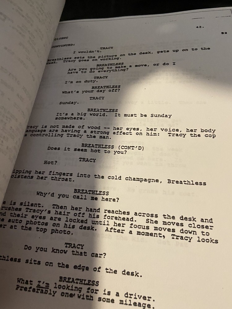 Walt Disney Studios DICK TRACY (1990) SCREENPLAY Warren Beatty RARE SCRIPT Book