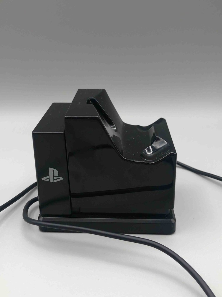 PowerA Charging Stand For Playstation 4