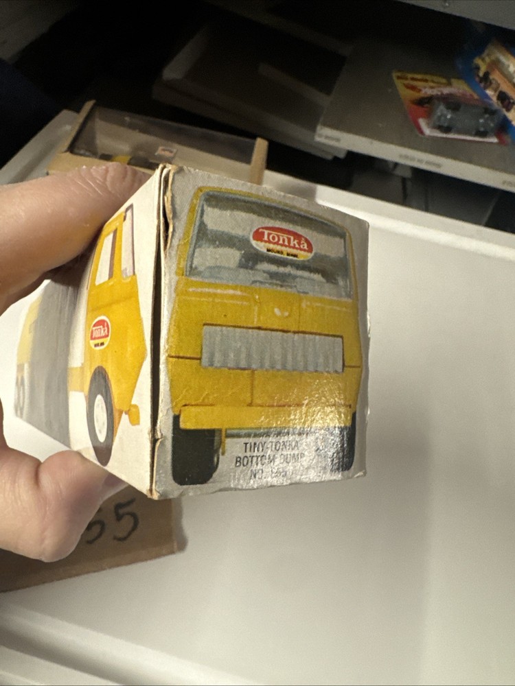 Tiny Tonka Bottom Dump Truck #655 With Box