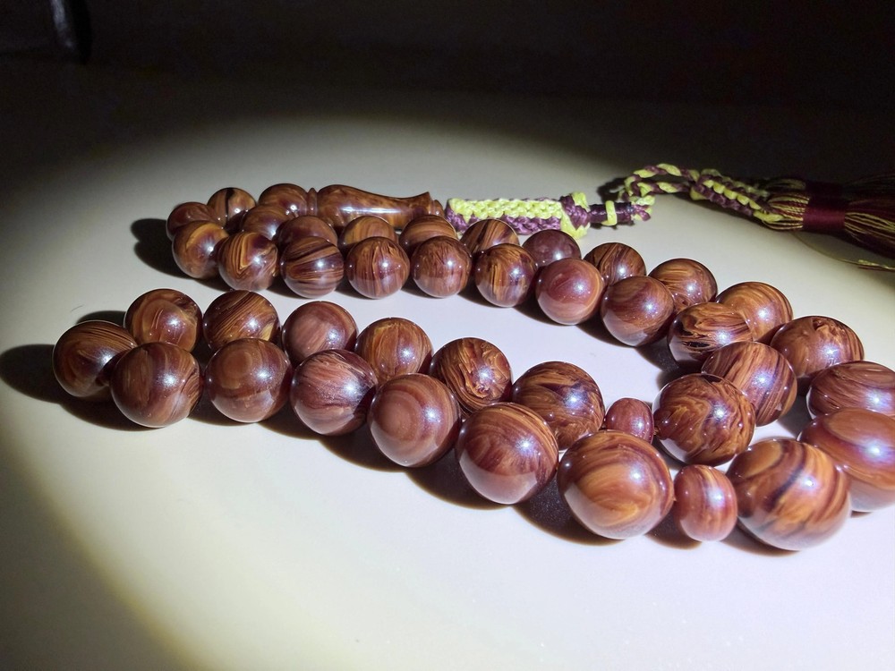 مسباح فاتوران بخراطة “رامي” Faturan misbaha with “Rami” carving