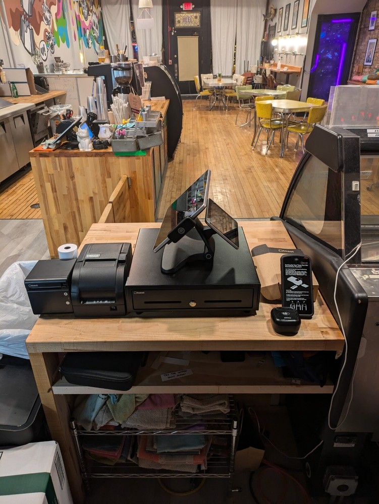 New Toast POS System W/ Hand Held
