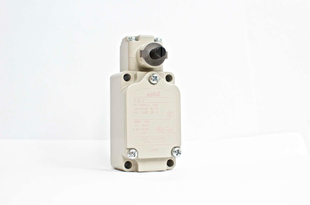 Azbil 1LS2-J limit switch, Roller Lever Less - Type (Yamatake)