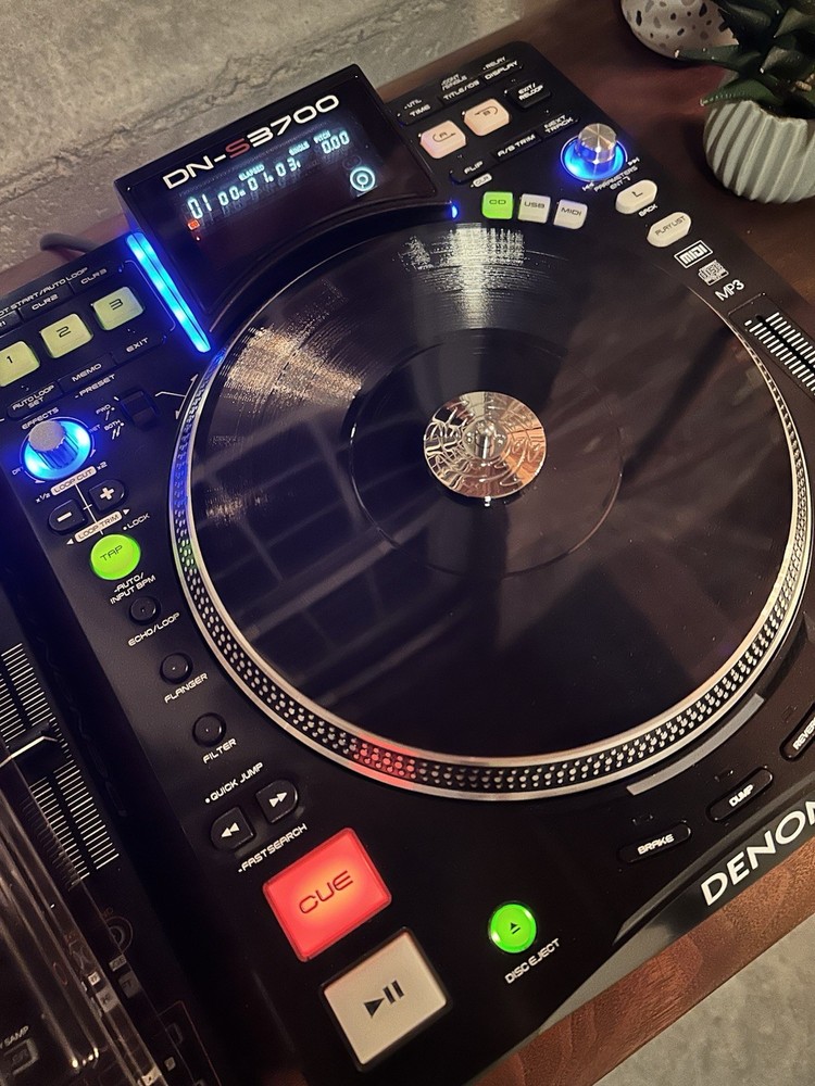 Denon DN-S3700 USB Media CDJ CD Player Deck DJ Turntable NOS Mint