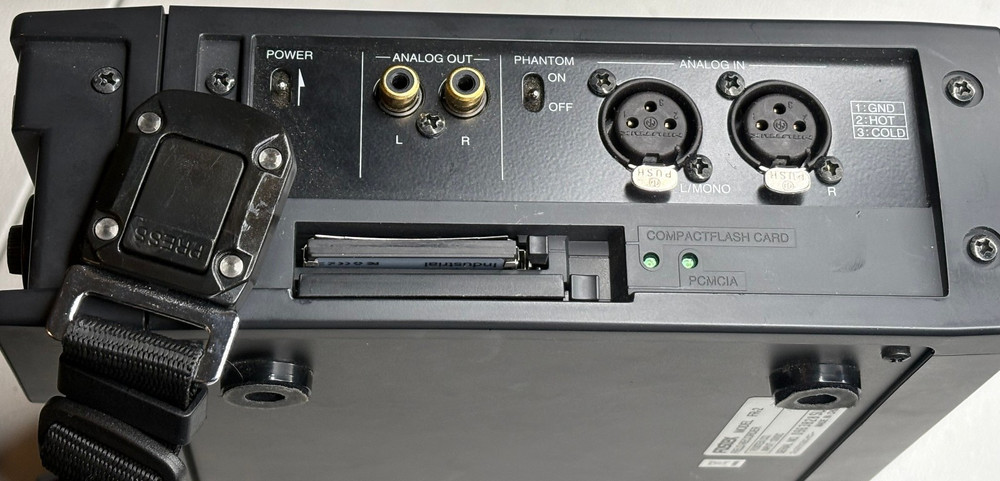 Fostex FR-2 Stereo Field Memory Recorder