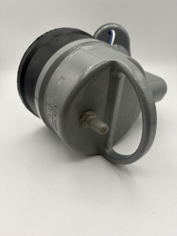 BETTS INDUSTRIES, HALOGEN, WORK LIGHT, Model B315 *read