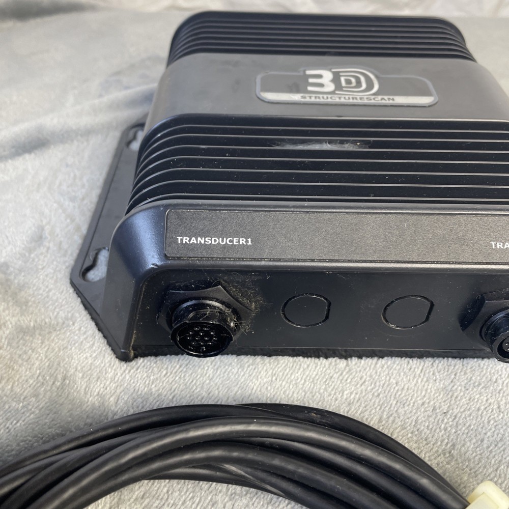 Lowrance Structure Scan 3D High-Resolution Unit With Cords