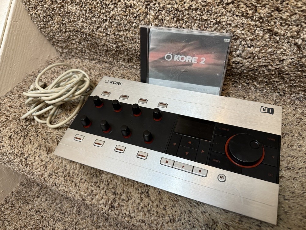 Native Instruments Kore 2 USB MIDI Controller