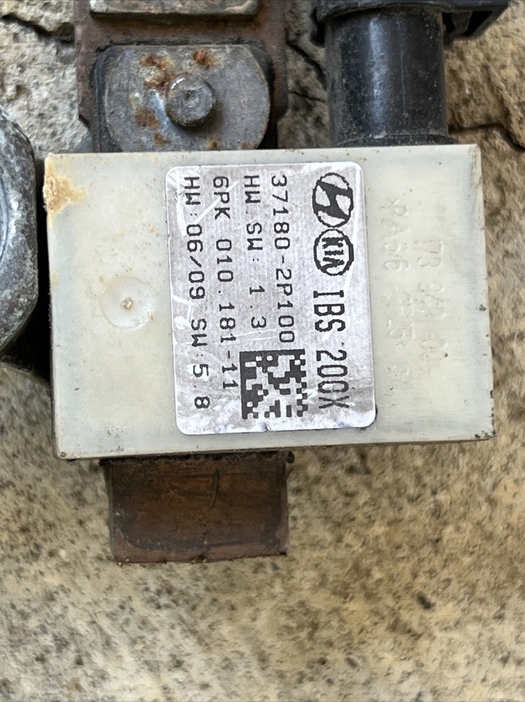 KIA SORENTO 11 12 13 - NEGATIVE BATTERY SENSOR CABLE