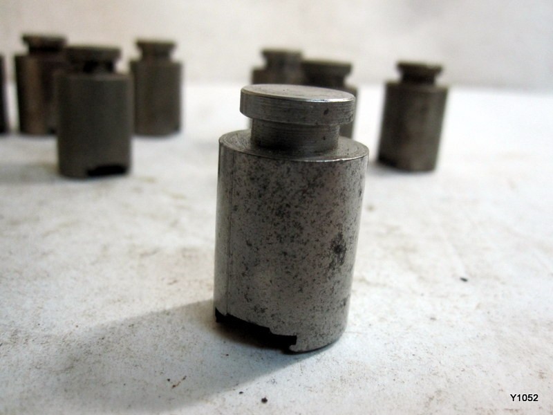 9pcs RCBS Extended Shell Holders with extra 17