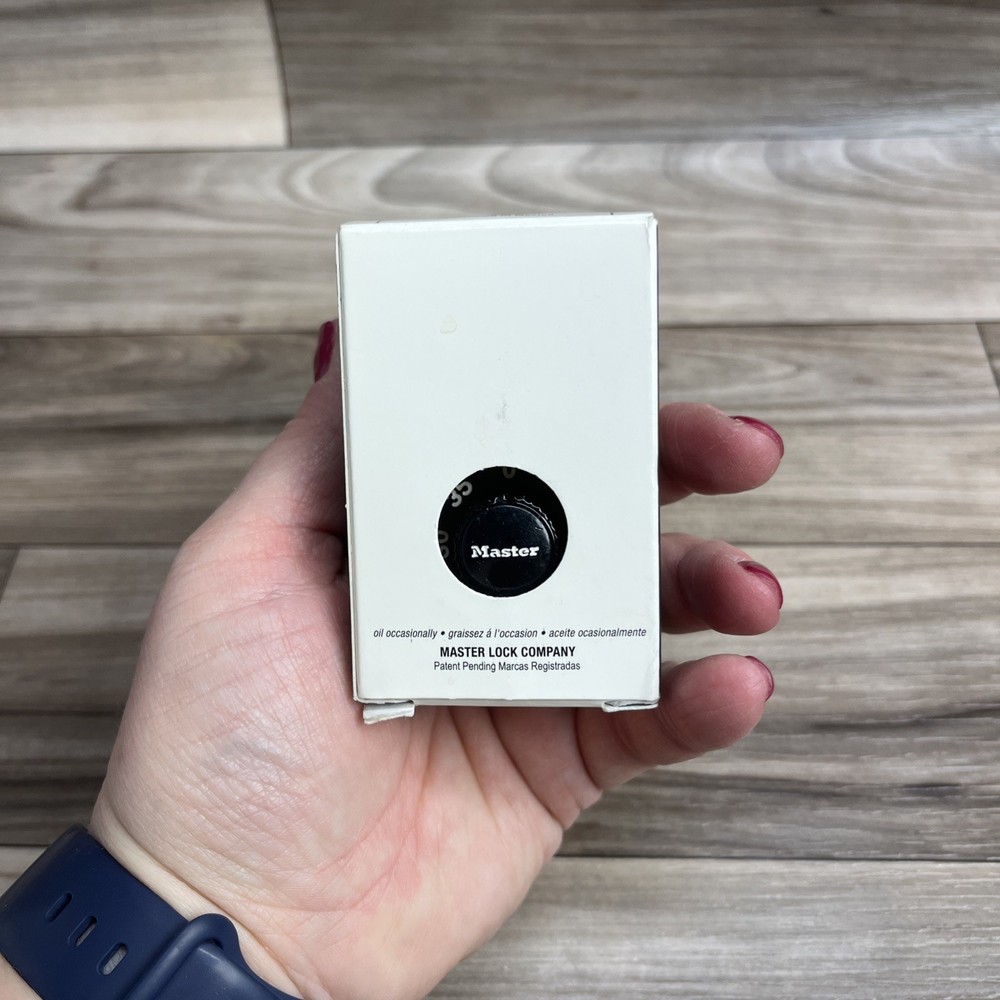 Master Lock Combination Lock 3” new open box e13