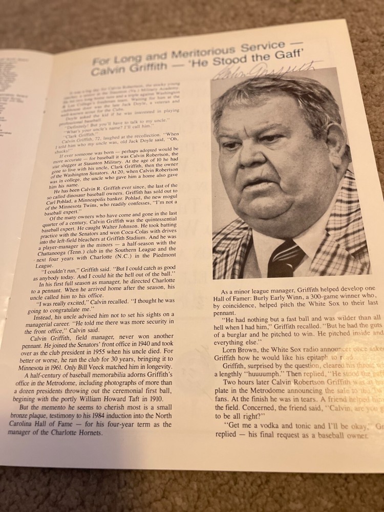 1985 Chicago Diamond Dinner Auto. Program + Associated Auto baseball