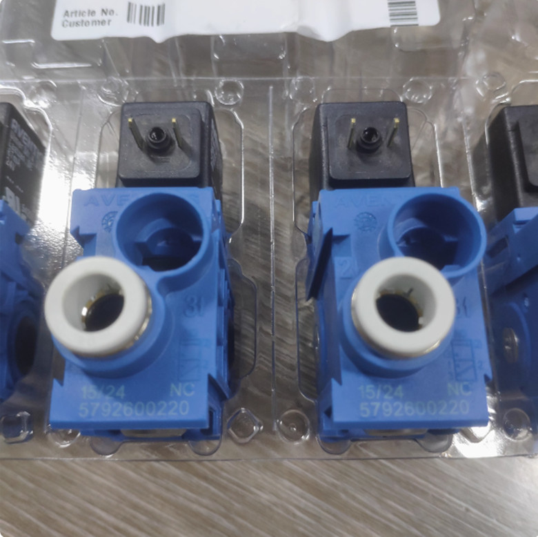 AVENTICS two-position three-way reversing valve 5792600220