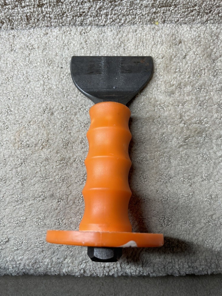 Mayhew 35105 3-1/2" Handguarded Mason Flat Chisel, used