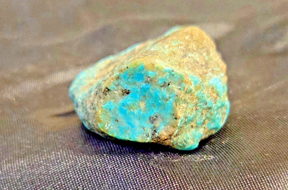 TURQUOISE KINGMAN  ROUGH 64 GMS