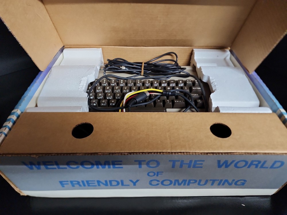 Vintage Commodore 64 Computer C64 In Original Box w/ Inserts & Cables, Powers Up