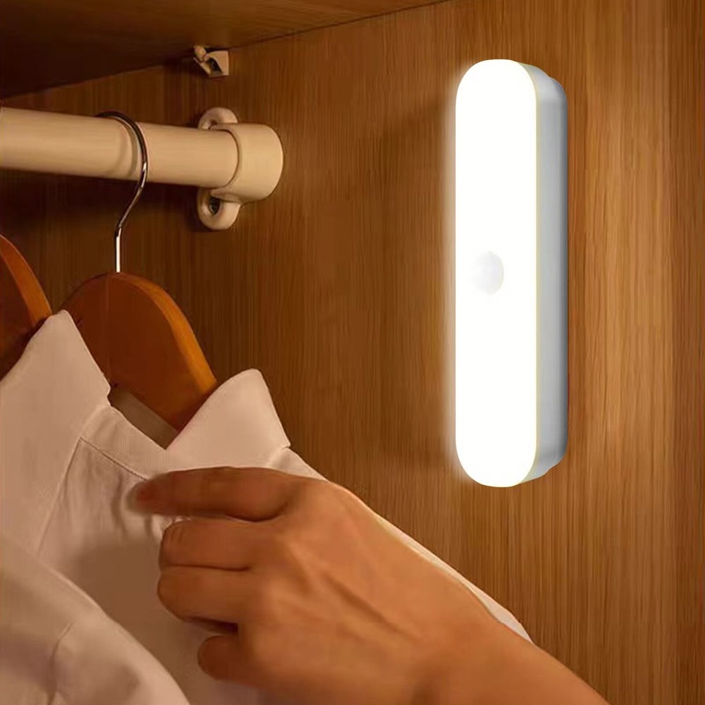 LED motion sensor light, compact wireless cabinet light can be charged by USB