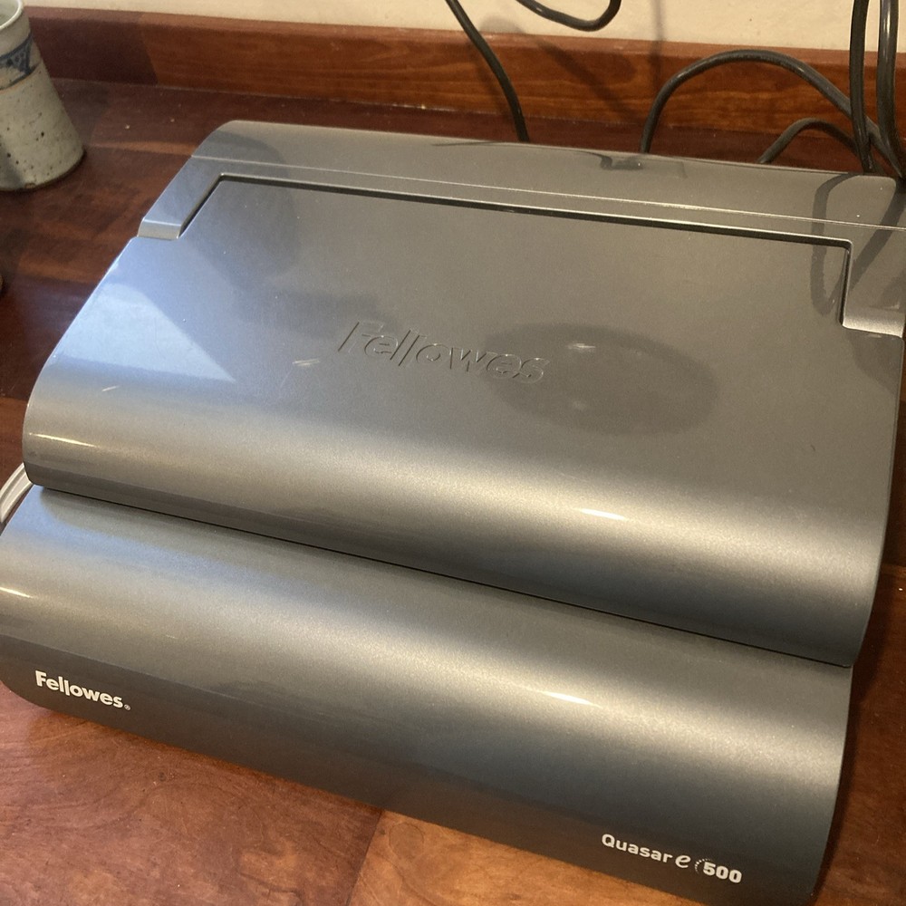 Fellowes Quasar E 500 Electric Comb Binding Machine Working
