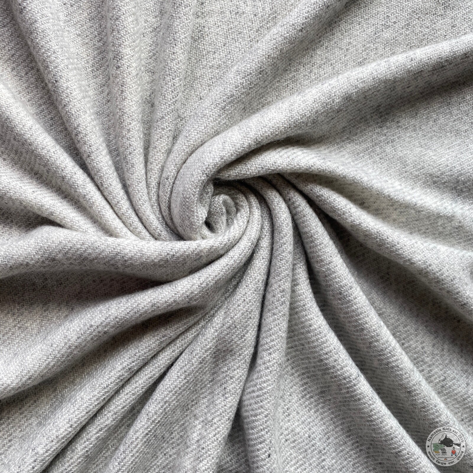 Cashmere Blanket "Ama" (अमा), Handcrafted from Nepal, Bedspread, Cuddle Blanket