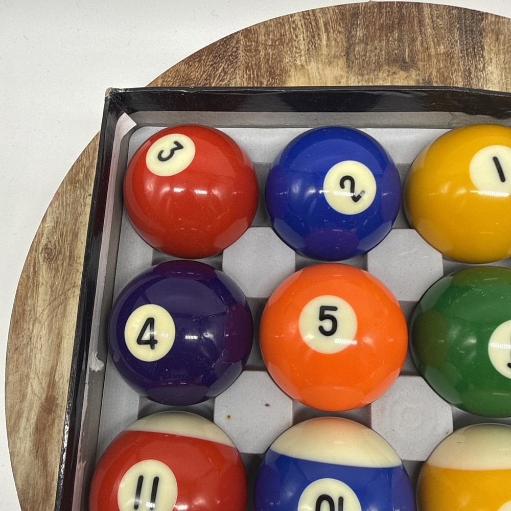 Complete Pool Ball Set / Unbranded / Excellent Condition Pre-owned/ Shipped Fast