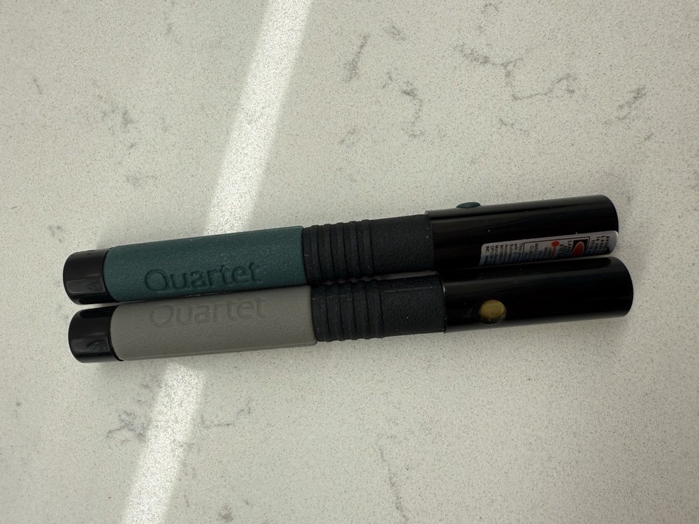 2 Quartet Laser Pointers Black/Green/Gray