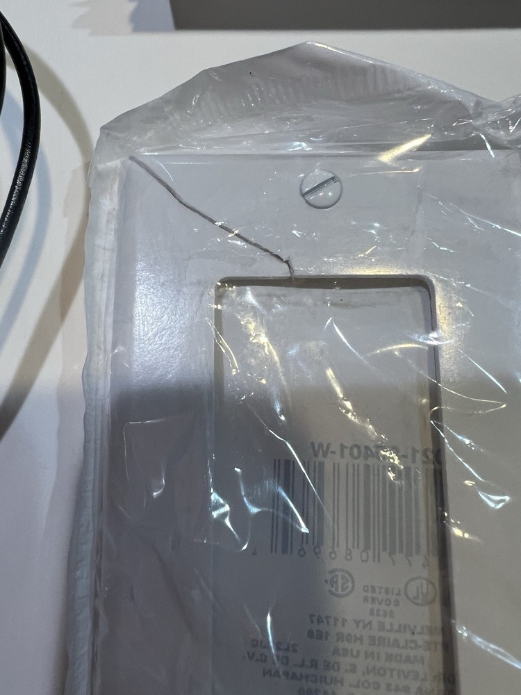 Acuity Controls Sensor Switch Occupancy Sensor, PIR, 120-277V White