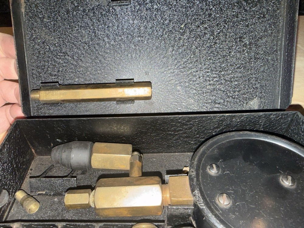 Vintage Weidenhoff Compression Test Gauge Set w Case Auto Tool 200 PSI-Untested