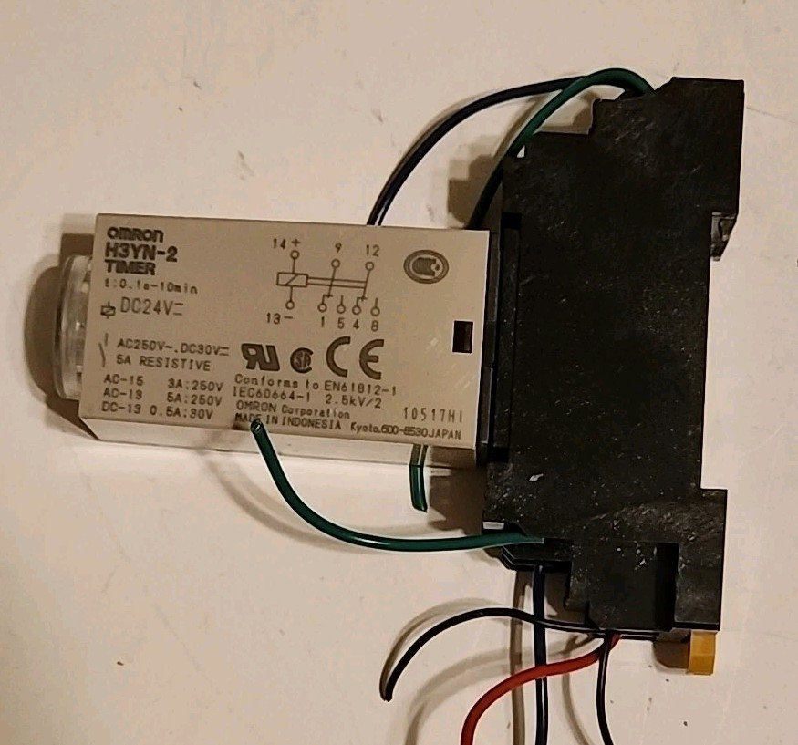 Omron H3YN-2 Timer & SOCKET 7A 250VAC - Free Shipping