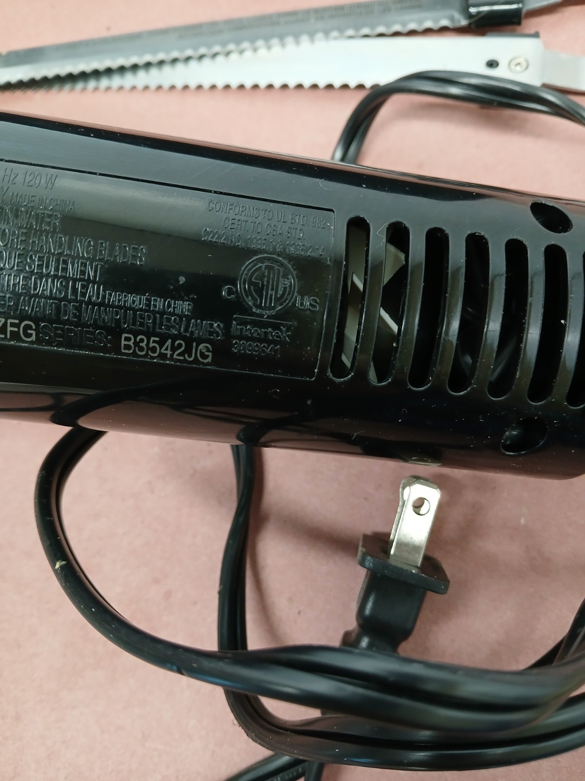 Electric Knife Hamilton Beach Model 74275 w/ Blades Storage Case