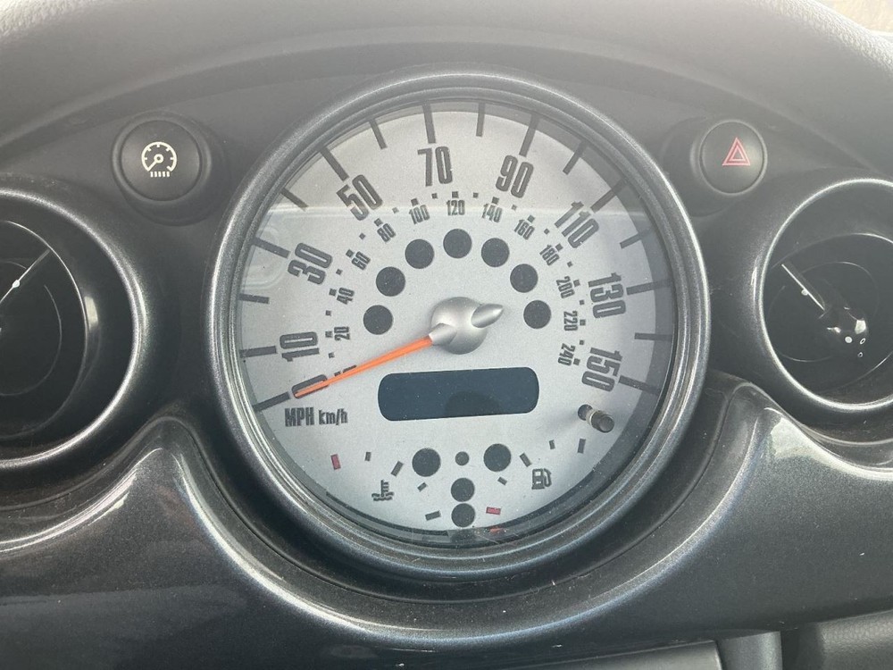 MINI 1 2004 Glove Box 4910093