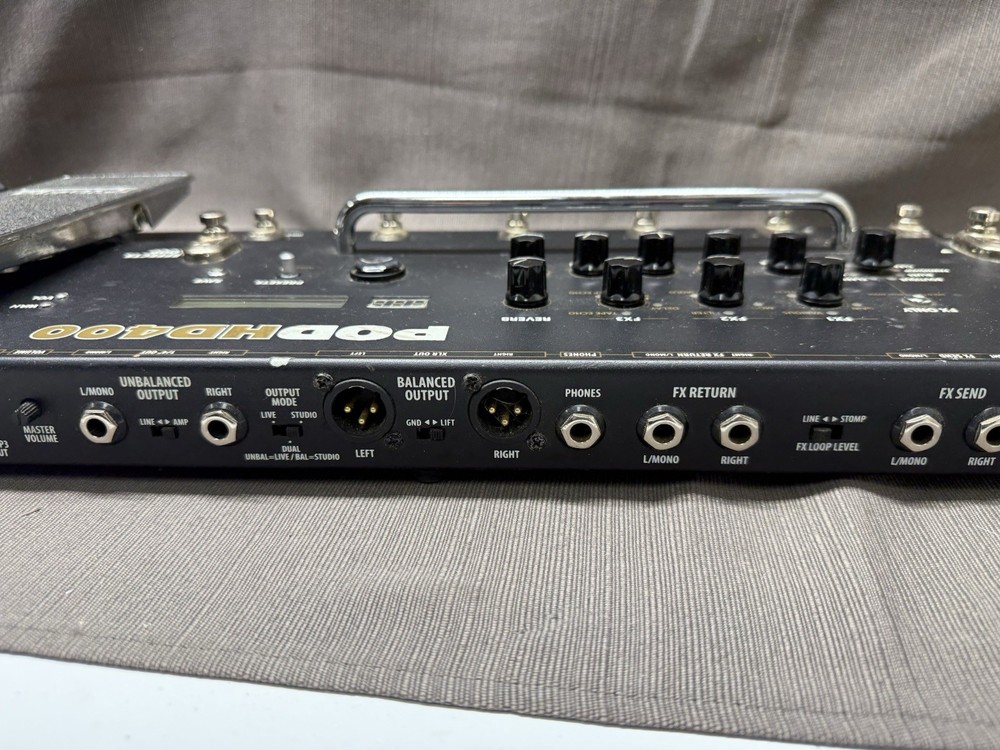 LINE6 POD HD400 Multi-Effects Processor (USED)