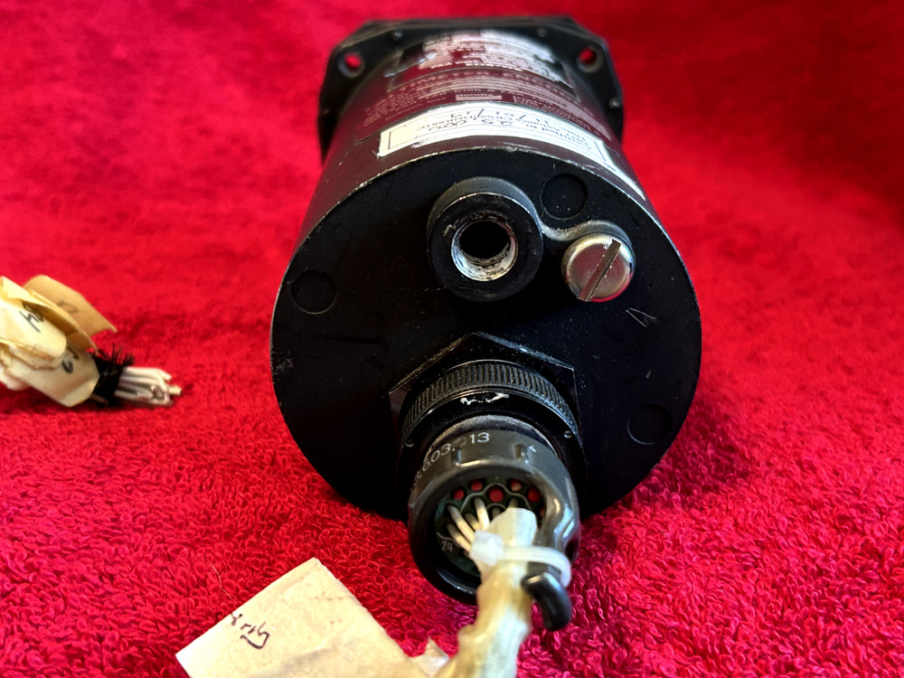BENDIX ENCODING ALTIMETER P/N 99251-3252013-0601 WITH CONNECTOR