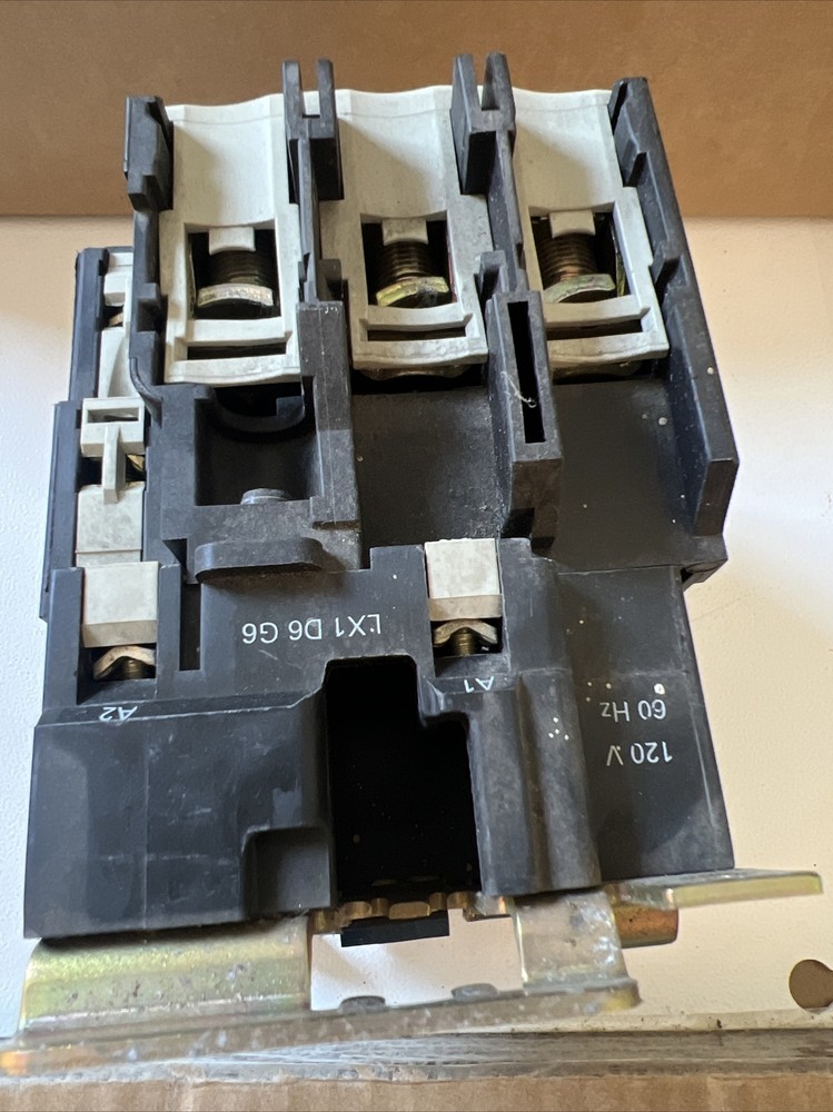 TELEMECANIQUE LC1 D8011