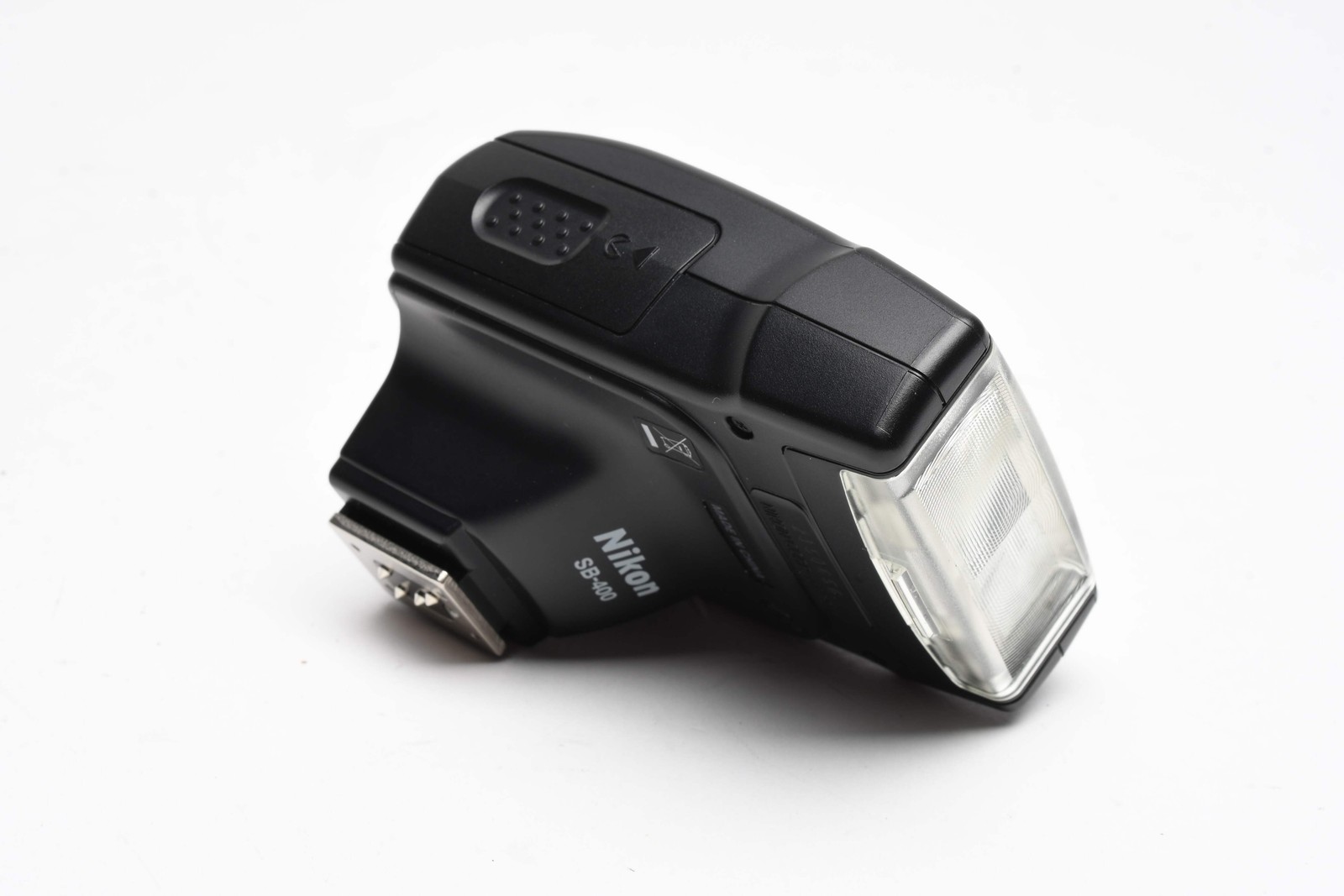 Nikon Speedlight SB-400 flash, Tested, Nice & Clean, w/case, Great!