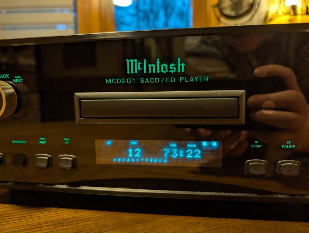 McIntosh MCD201 SACD Player EXCELLENT CONDITION