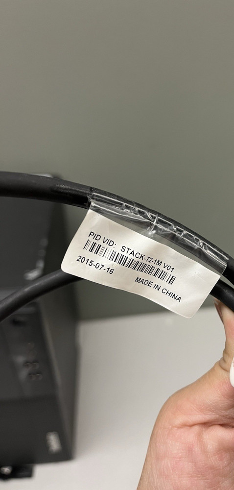 Cisco STACK-T2-1M V01 1 Meter Stacking Cable 800-40806-01