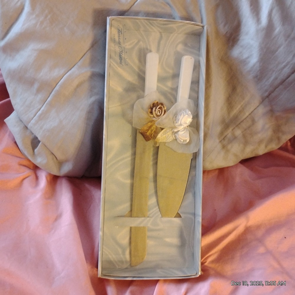 Classic Treasure Masters - Wedding Knife Set (2 Piece)
