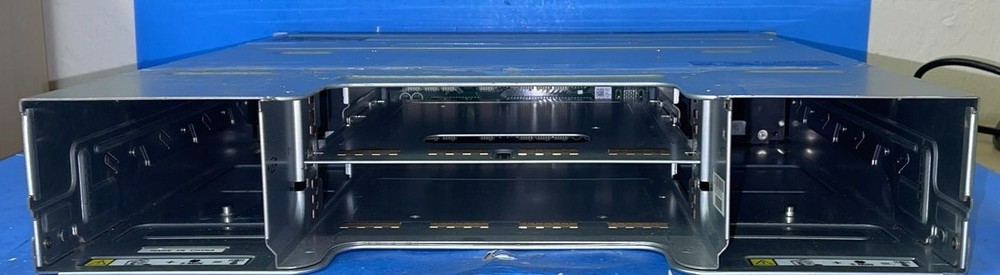 Dell Compellent Modular SAN Array SC220 NO HDD NO POWER AUPPLY NO MODULES GUTTED