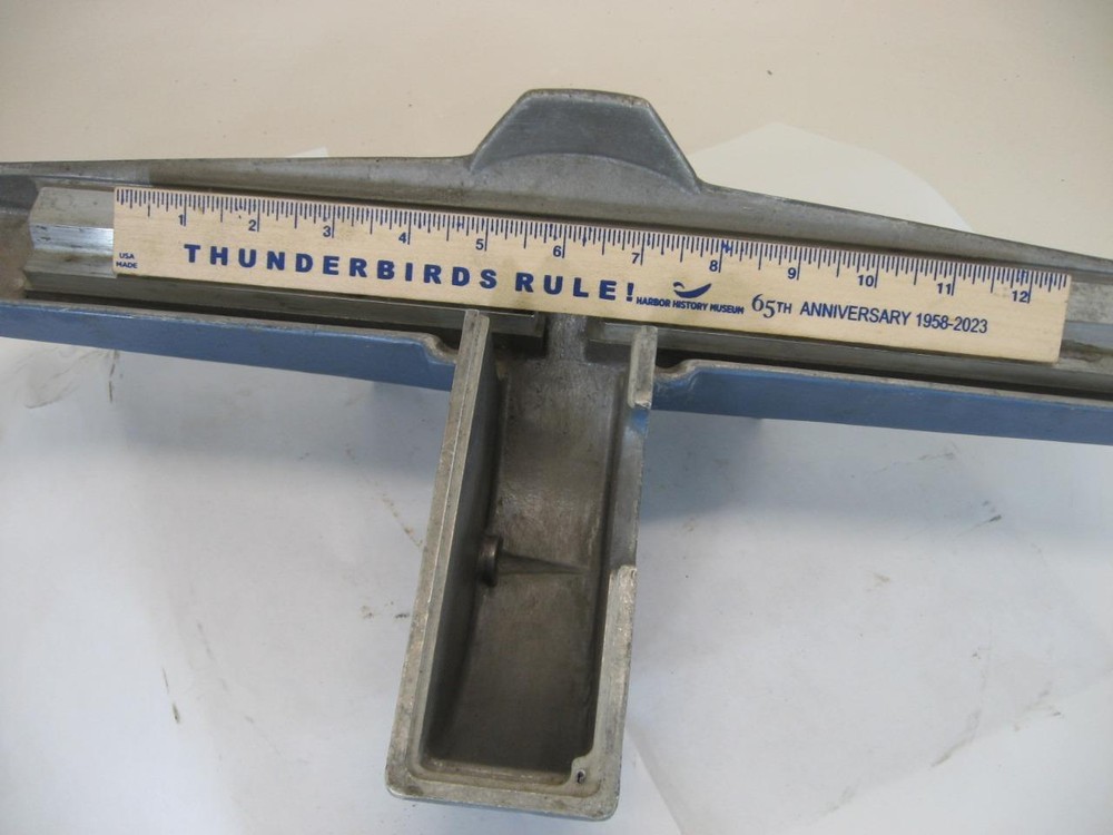 Berkeley Beckman Model 6000 Precision Sharpening Machine 120vac 5/8" Arbor