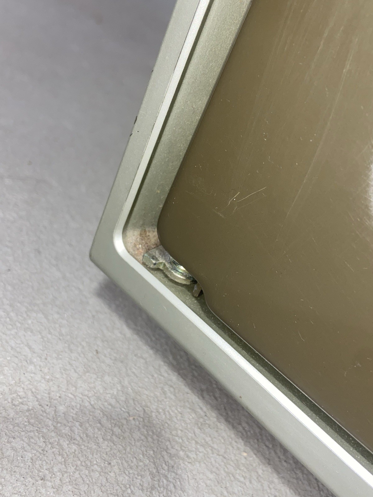 Vintage 80’s Samsung Microwave Oven Model RE-525D Faux Wood Grain Cooking Oven