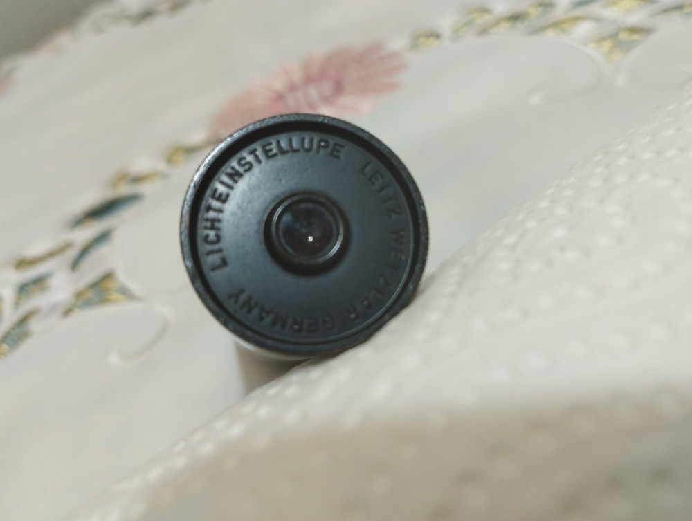 LEITZ WEZTLAR GERMANY LICHTEINSTELUPE EYEPIECE MICROSCOPE