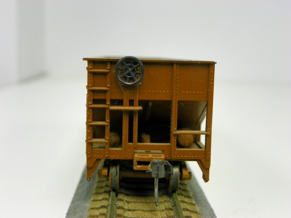 ATHEARN HO PARTIALLY STARTED B.&L.E. HOPPER CAR #75323