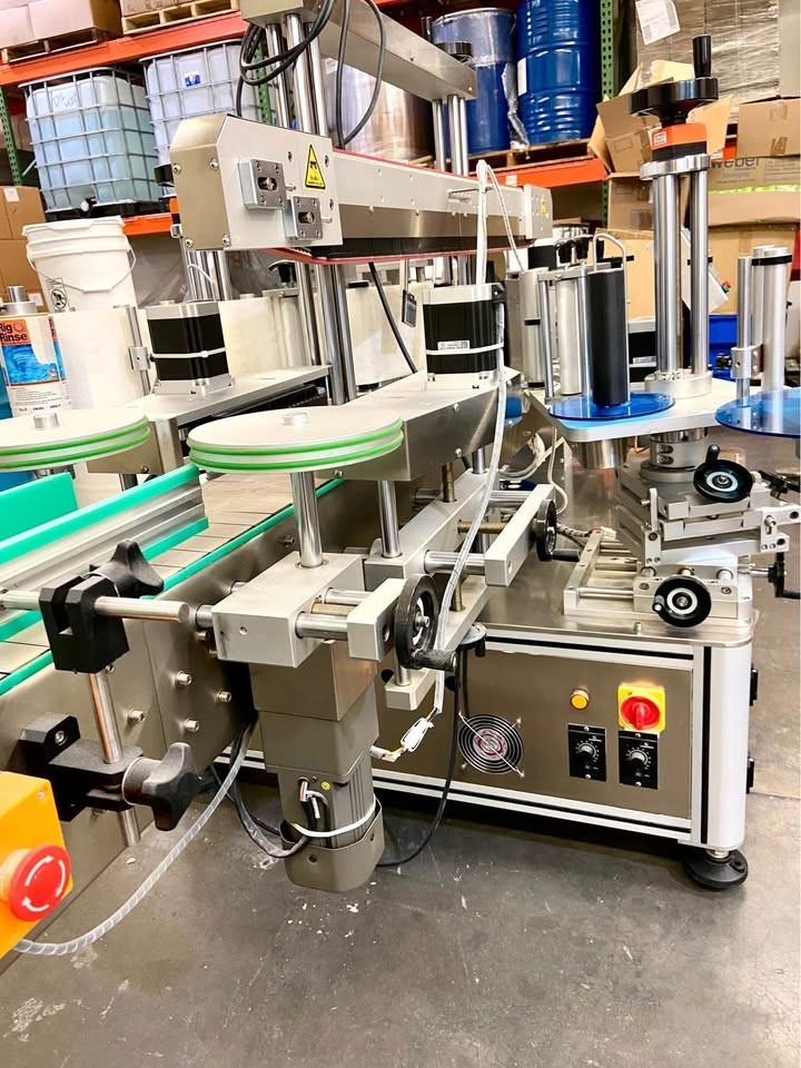 2 sided automatic labeler