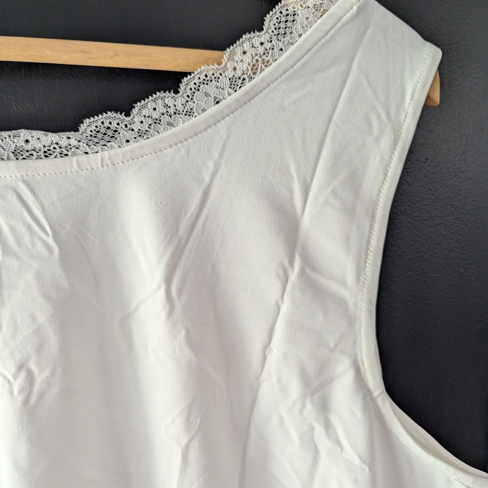 Susan Graver Essentials White Lace Trim V-Neck Camisole Tank Top Womens 2X