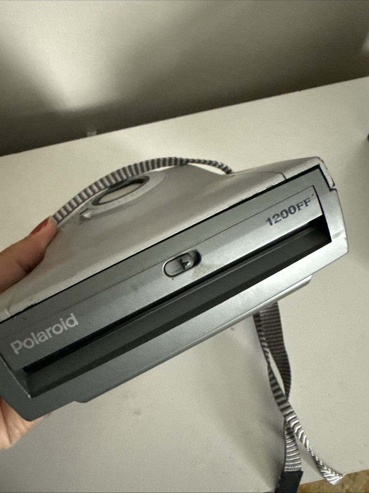 Vintage Polaroid 1200FF Camera UNTESTED