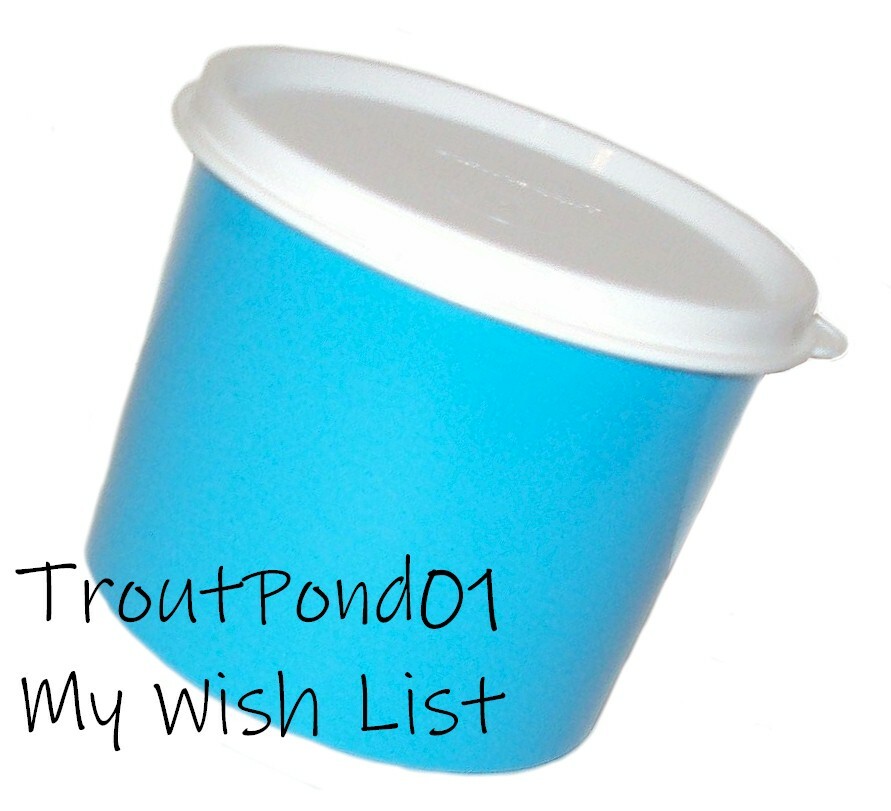 Tupperware Snack Canister Blue 20 Ounce Stacking Storage Container New