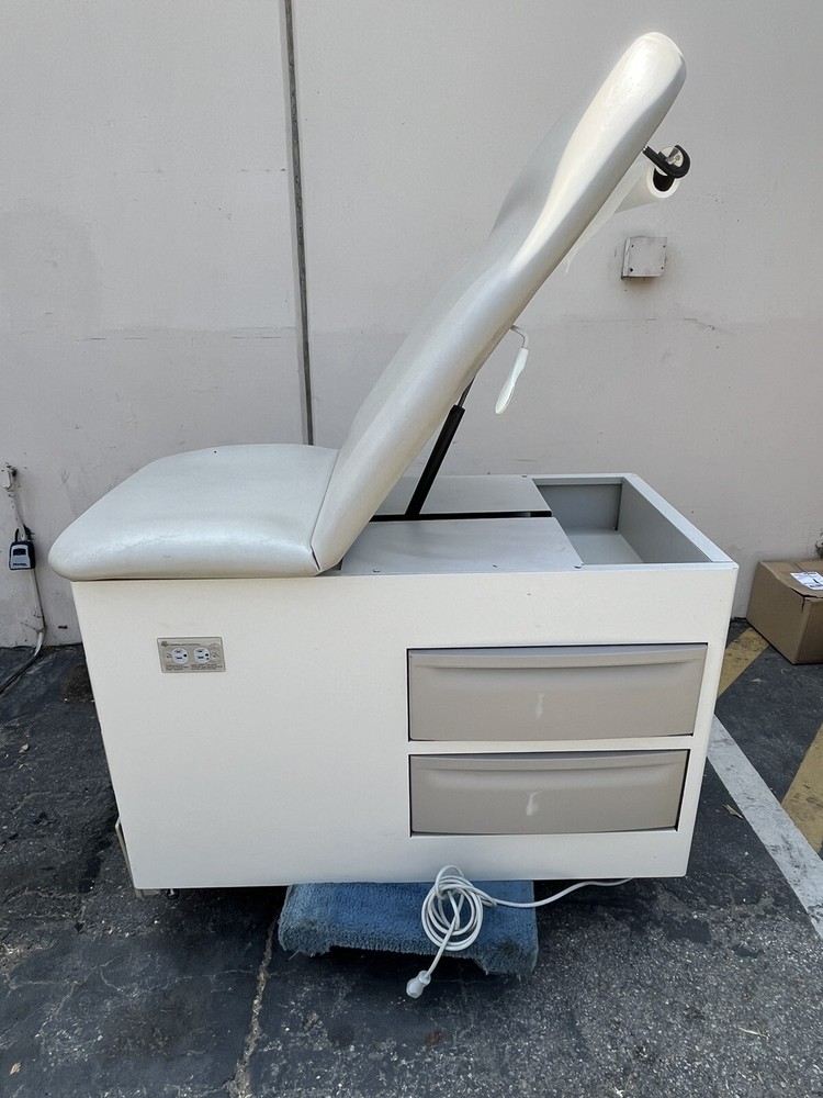 Brewer Access 5001-22 Exam Table