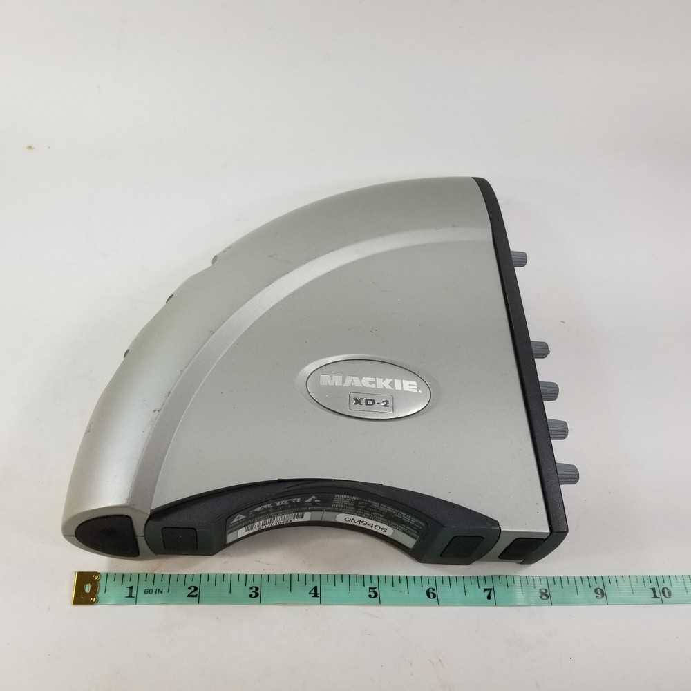 Mackie XD-2 Spike Powered Recording System NO POWER CABLE