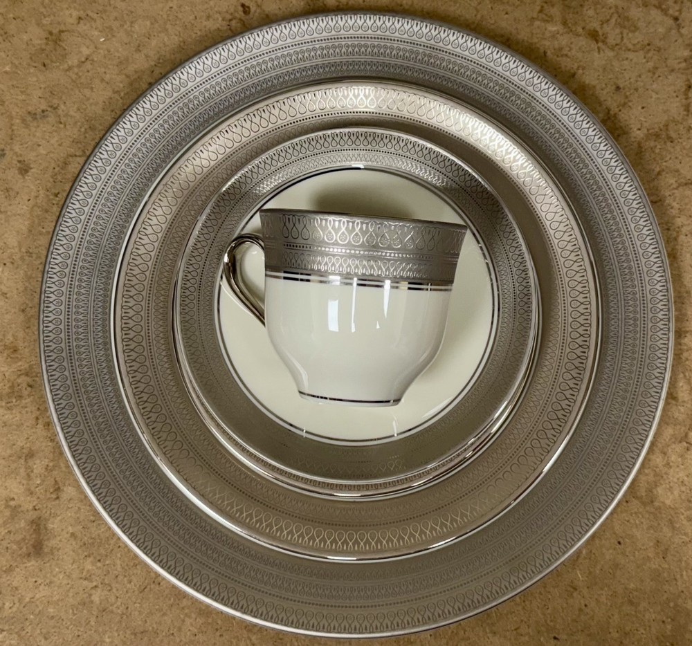 Pickard St. Moritz 5pc Place Setting