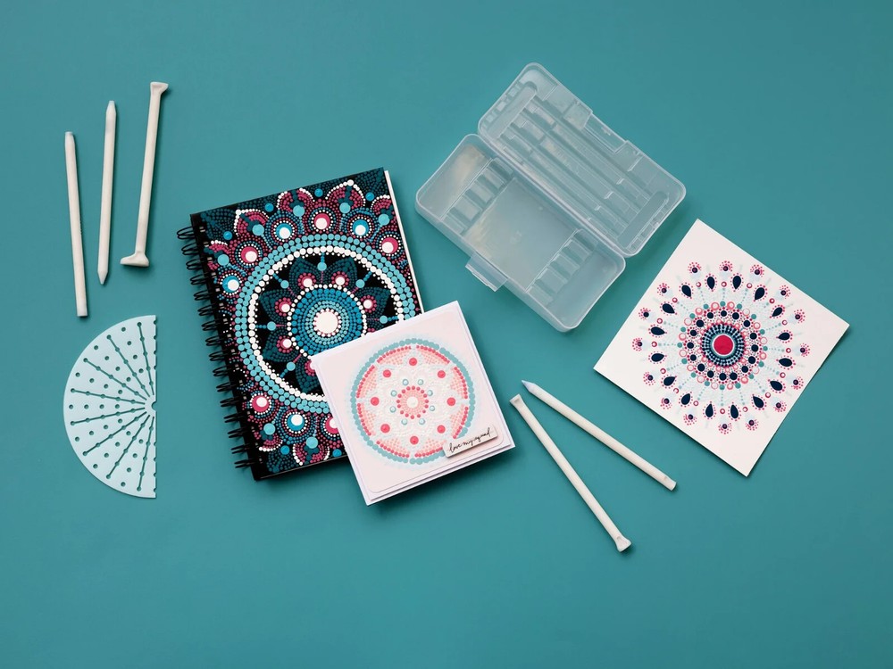We R Memory Keepers Paint Dotting Tool Set - (11-piece Set)
