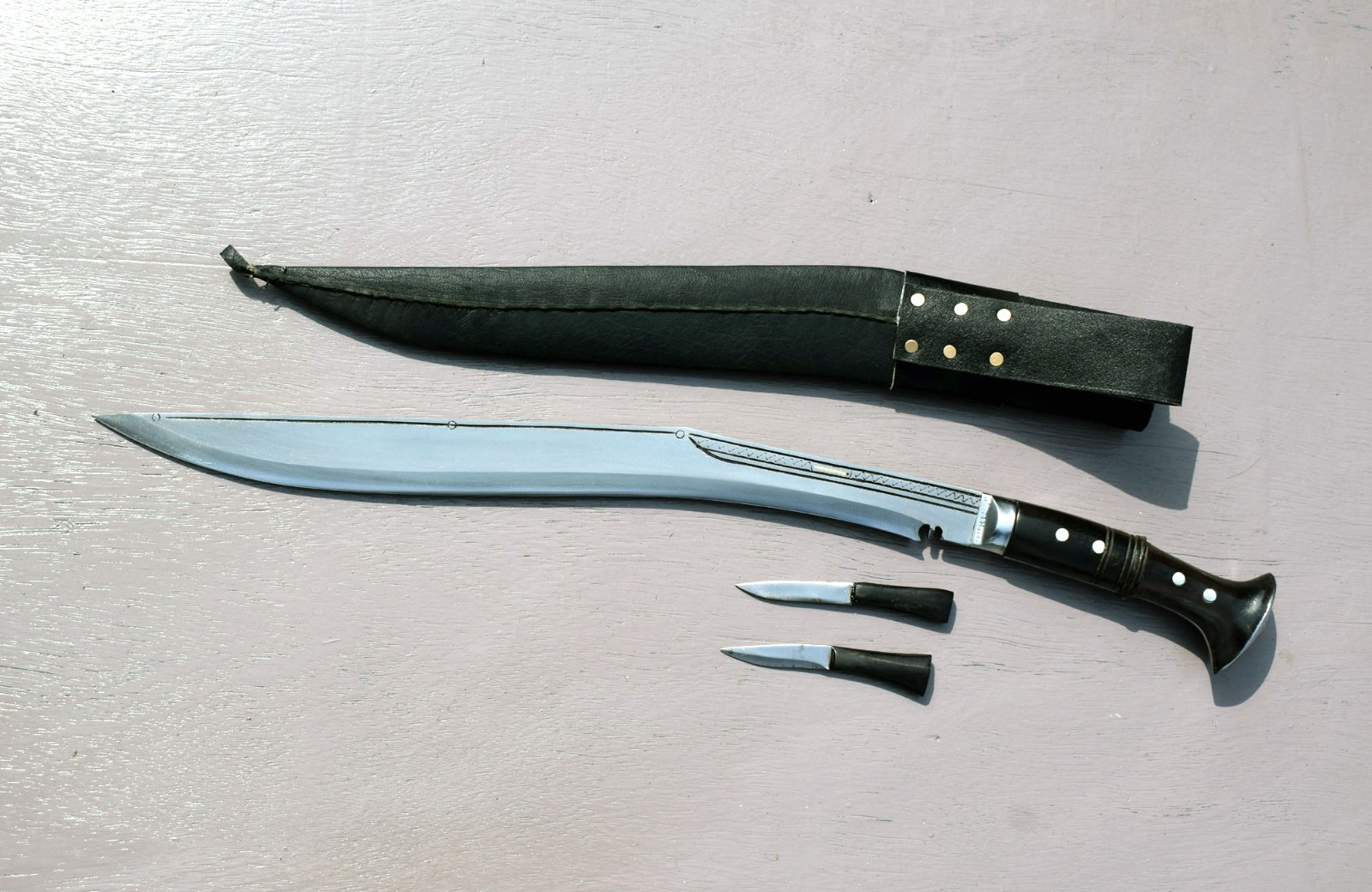 Handmade Nepalese/long traditional Kukri Knife-Sirupate full tang (18" blade)